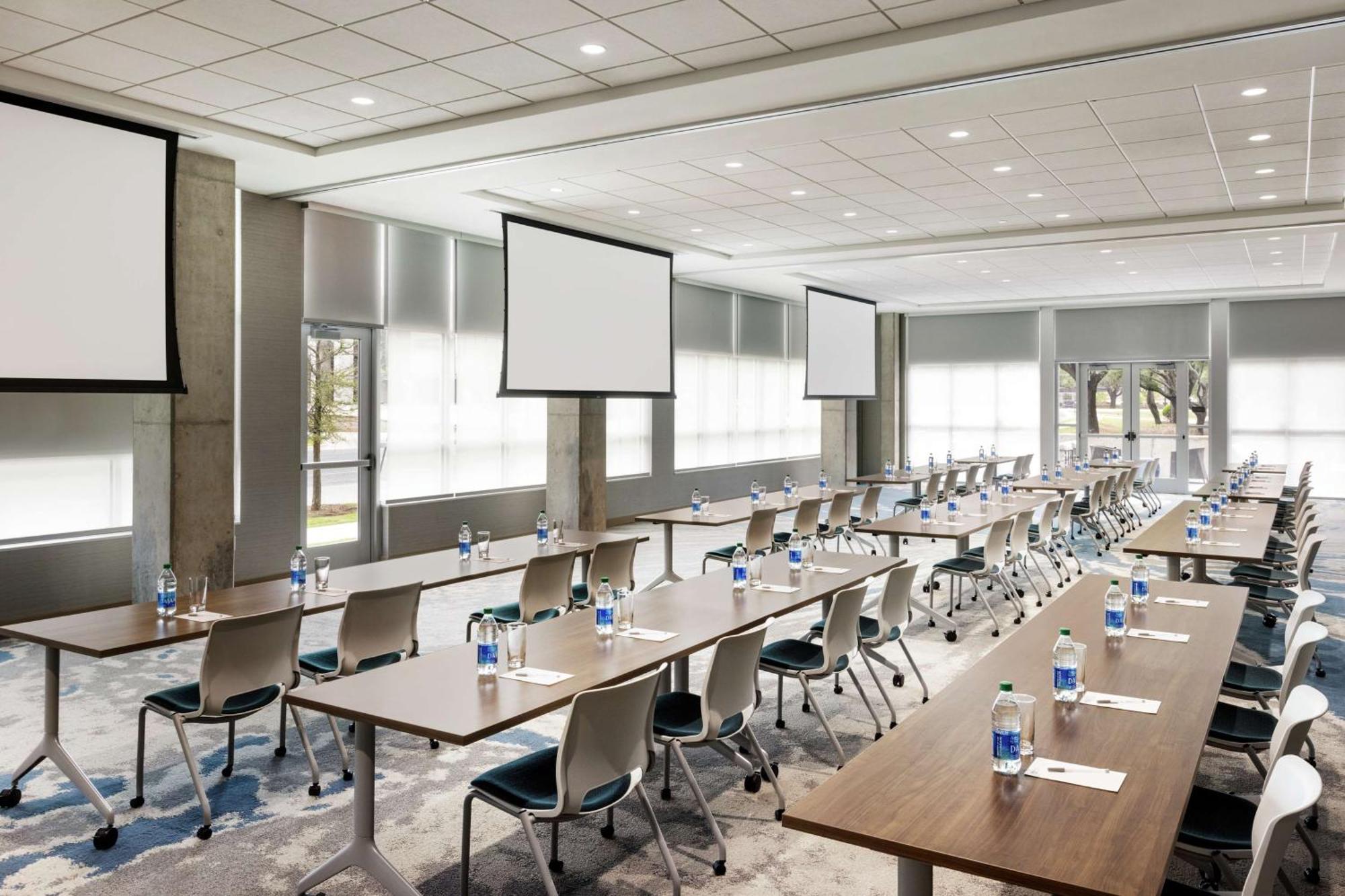 Hilton Garden Inn Austin North-Near The Domain, Tx מראה חיצוני תמונה
